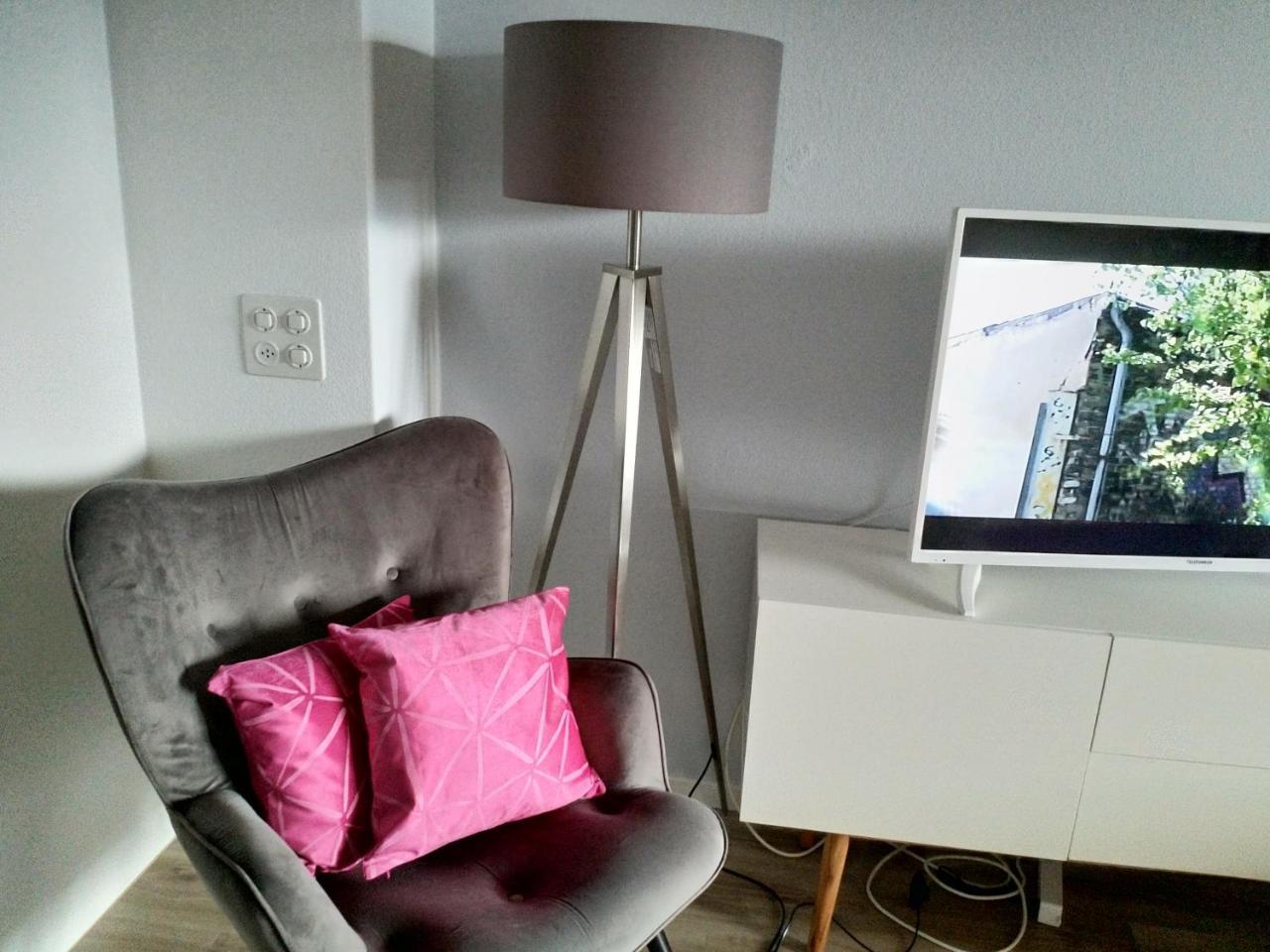 Swiss Seeblick Apartment Mit Hotelanbindung Беатенберг Экстерьер фото