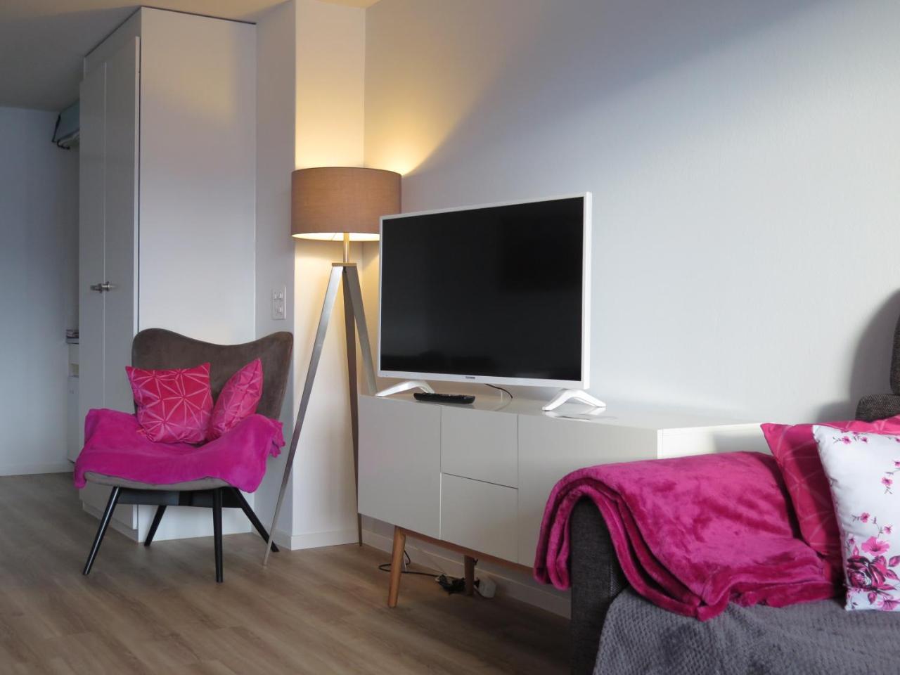 Swiss Seeblick Apartment Mit Hotelanbindung Беатенберг Экстерьер фото